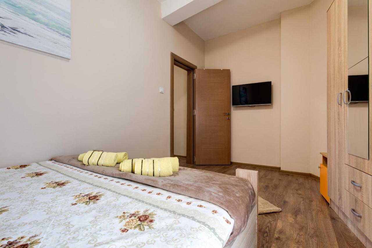 Dom B Apartments Budva Exteriör bild